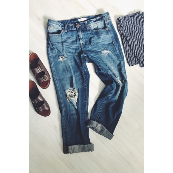 SOLD Madewell “Boyjean” Torn Boyfriend Jeans - Picture 2 of 8